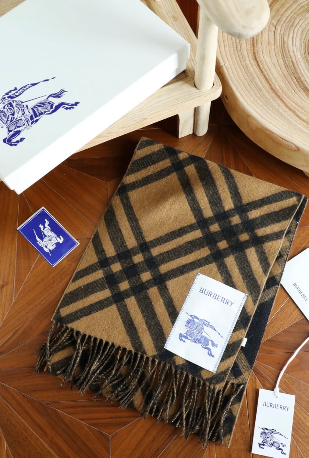 25FW버버리 캐시미어브라운 체크 머플러 남여공용 상품이미지2