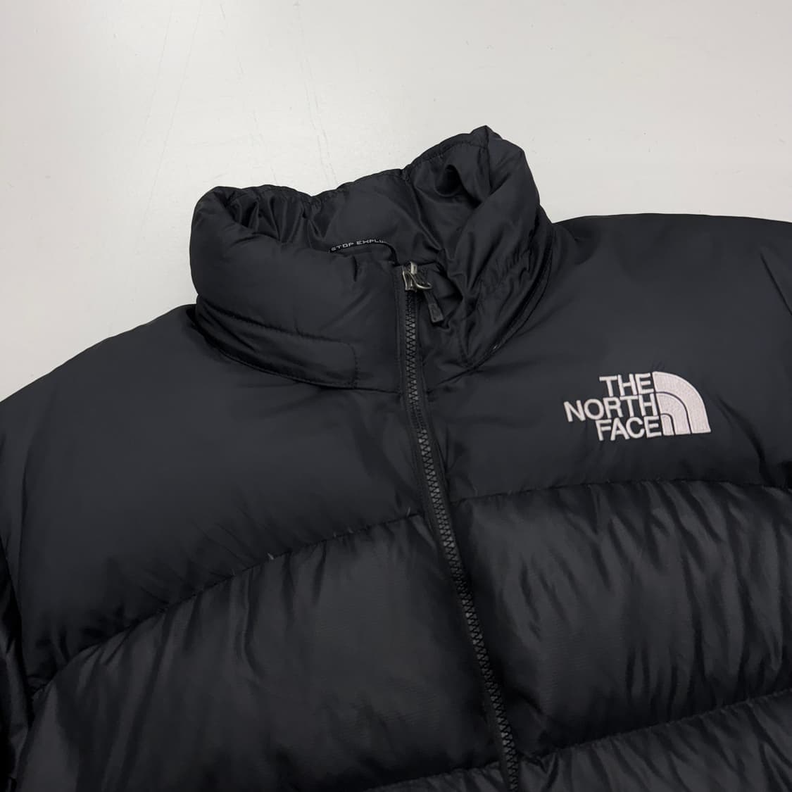 노스페이스 700 눕시 푸퍼 구스다운 패딩 블랙 상품이미지3