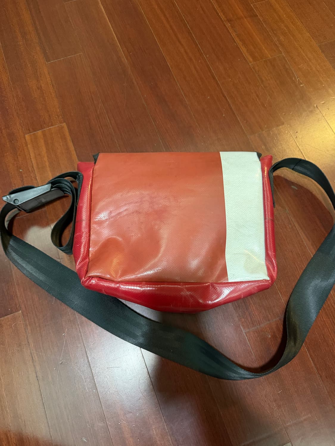 프라이탁 라씨 상품이미지2