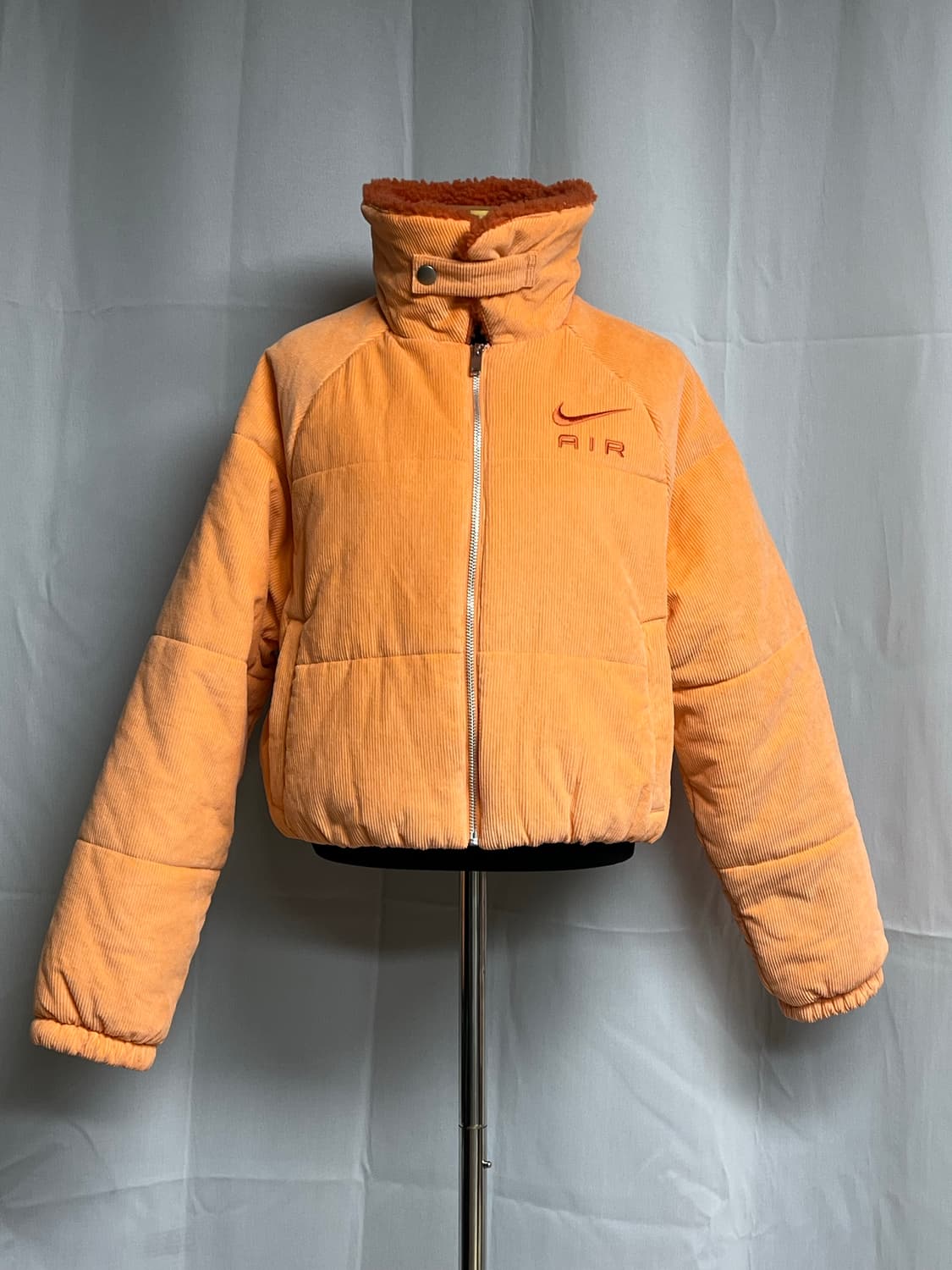 나이키 우먼스 에어 써마핏 코듀로이 크롭 점퍼  상품이미지9