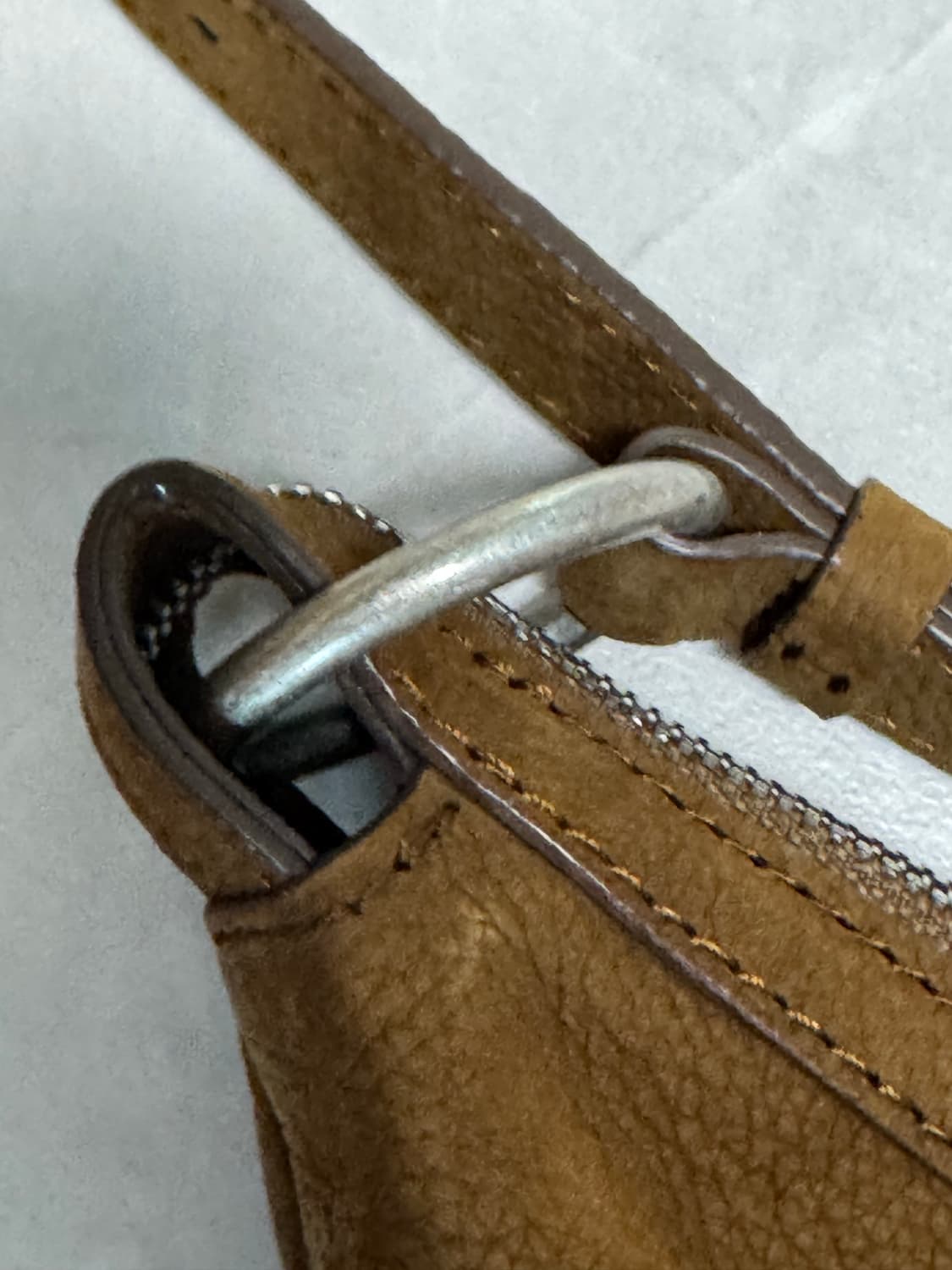 마지셔우드 벨티드 호보백 상품이미지2