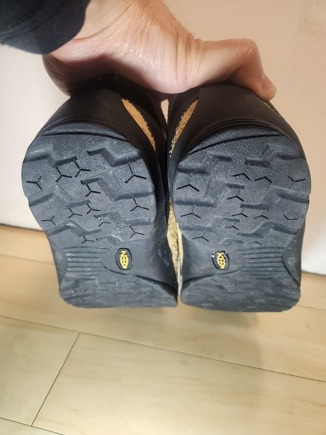 (280)(W)킨 재스퍼 스웨이드 스니커즈 베이지 상품이미지8