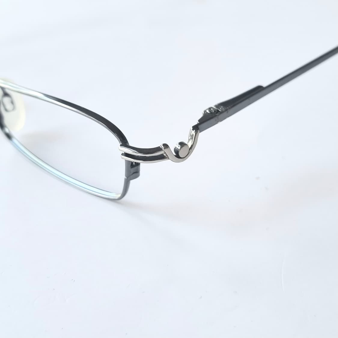 데드스탁 빈티지 메탈릭 내로우 프레임 안경테 785 상품이미지3