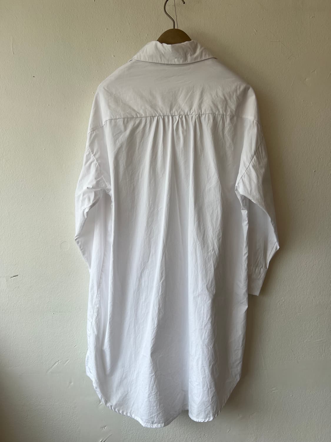 에이비에프지 abfz 여성 화이트 롱셔츠원피스 상품이미지3