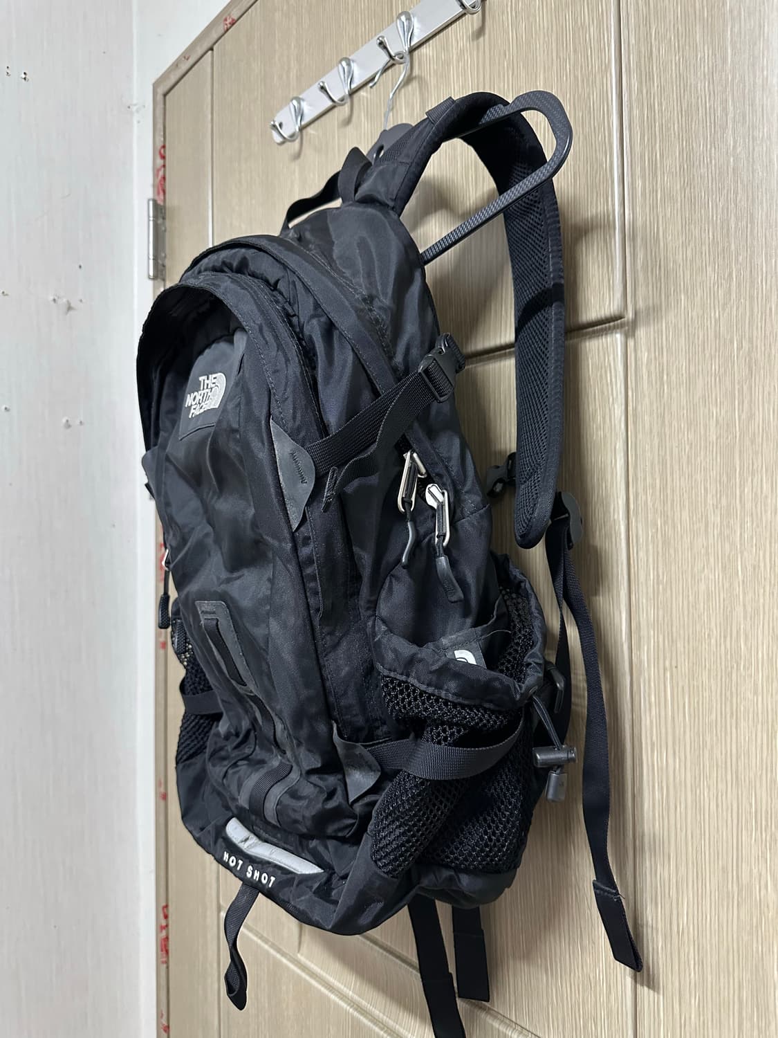 노스페이스 핫샷 백팩 블랙 상품이미지2