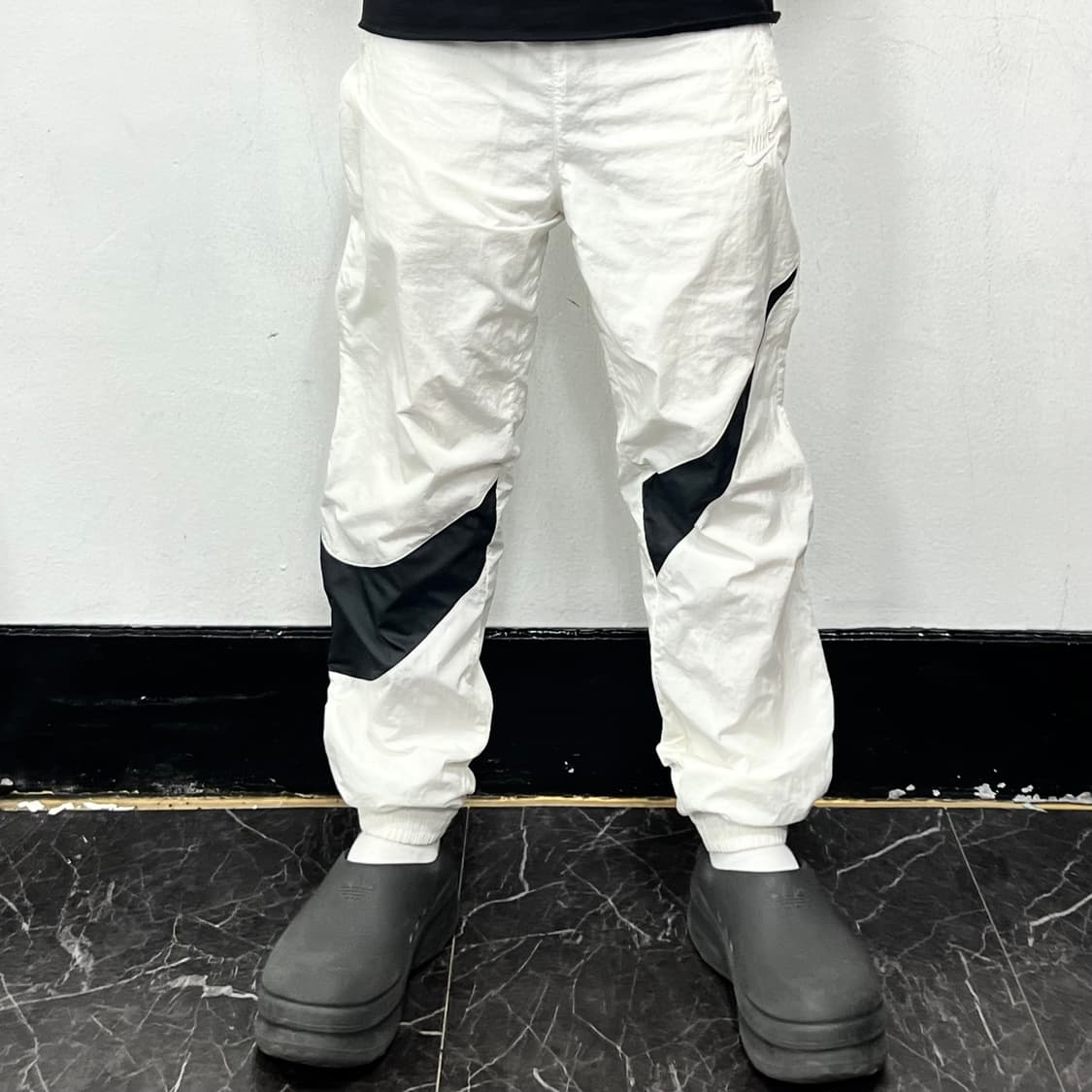 나이키 빅스우시 나일론 우븐 팬츠 화이트 상품이미지2