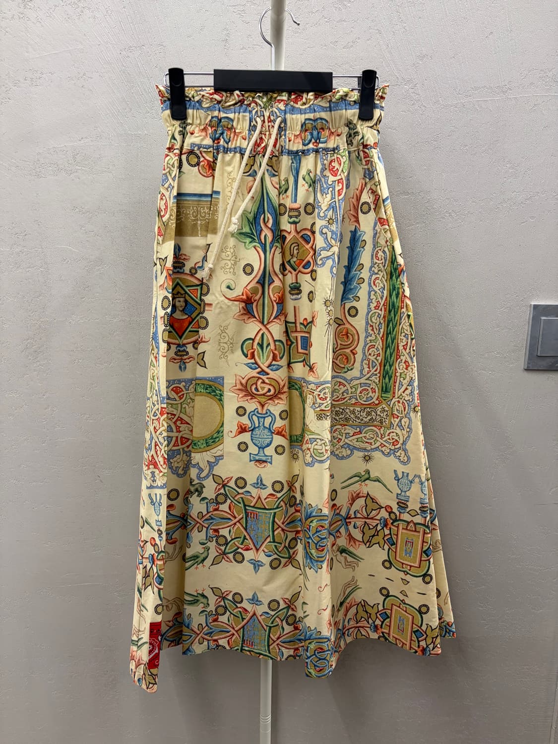 고트 패턴 롱 스커트 상품이미지2