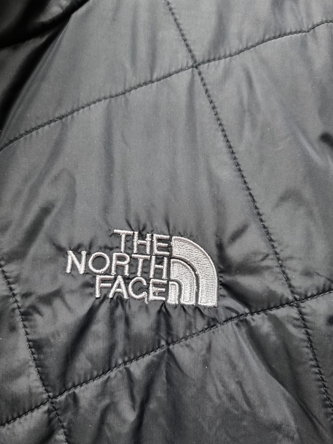 [m/95] 노스페이스 남성 퀼팅 경량패딩 블랙 상품이미지3