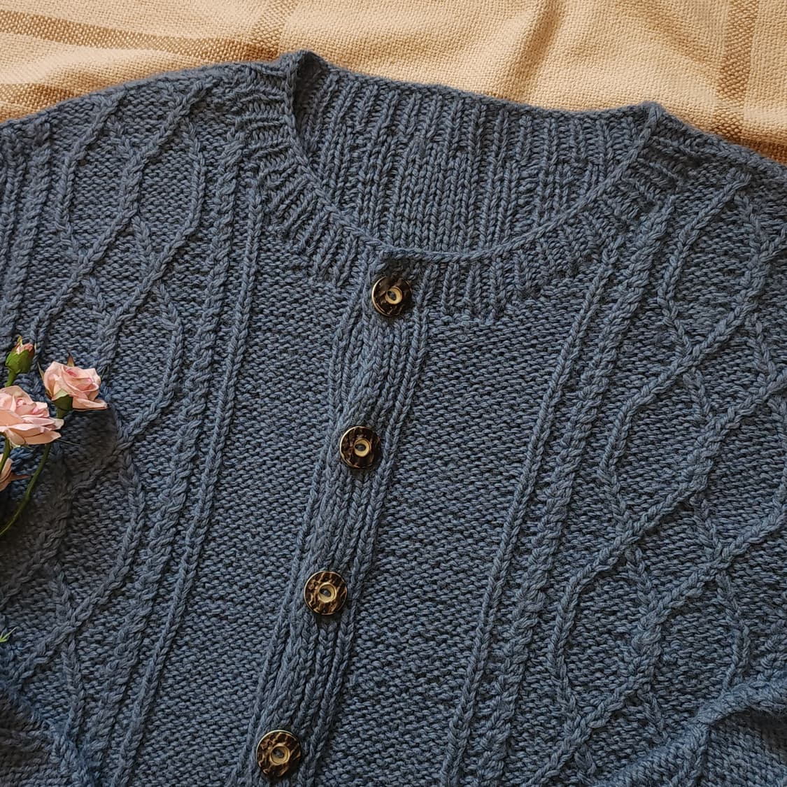 90s 프렌치 핸드메이드 울 가디건 유럽 헤비울 스웨터 버튼 가디건 블루 상품이미지5