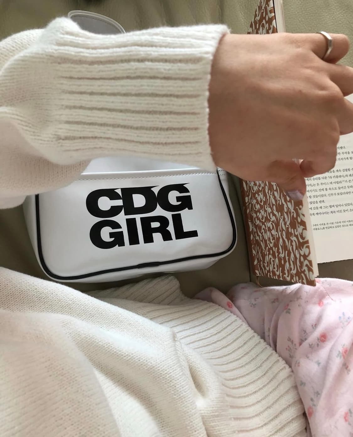 꼼데가르송 걸 CDG Girl 화이트 미니 토트백 상품이미지2