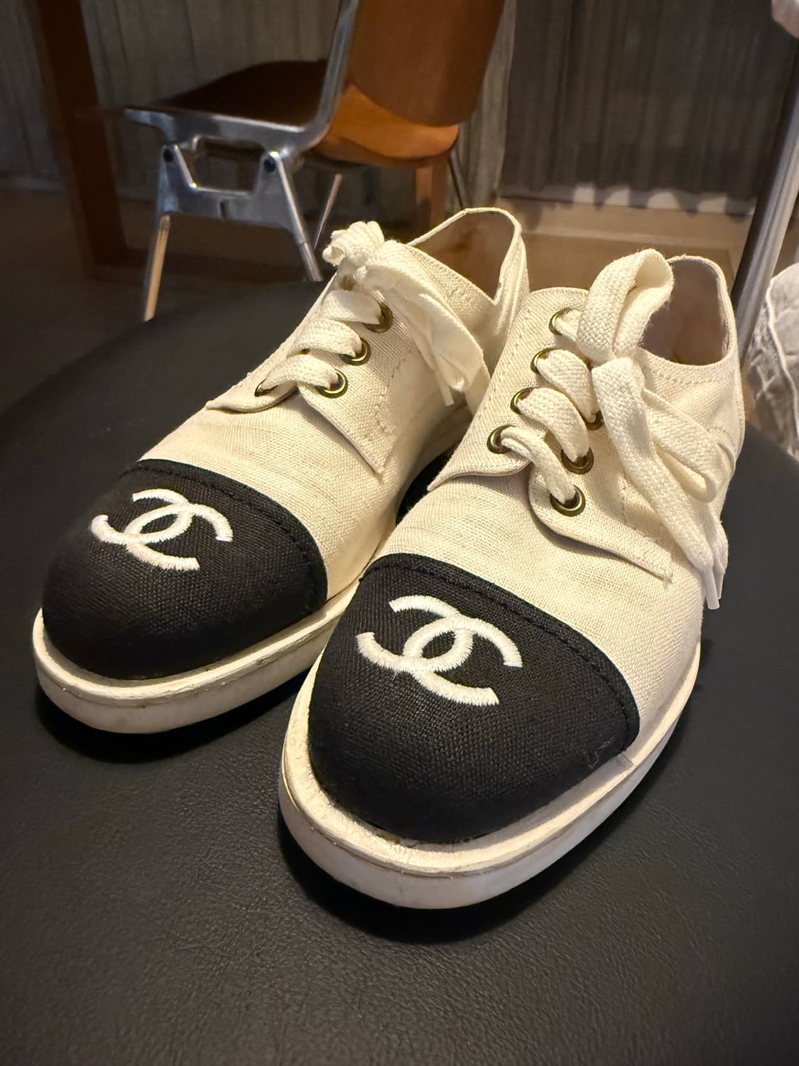 샤넬 스니커즈 판매합니다. 37사이즈 상품이미지2