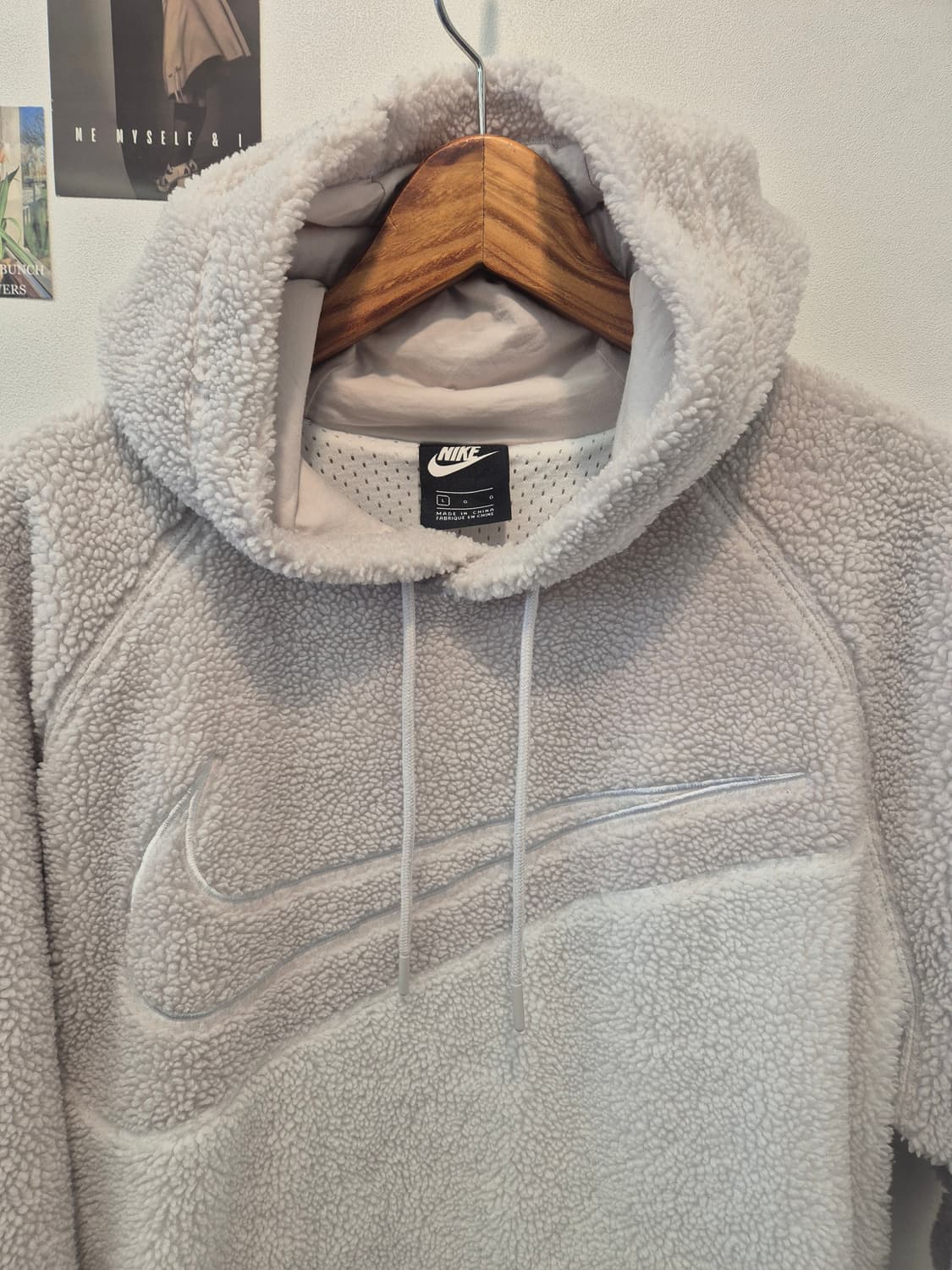 나이키 뽀글이 후드티 L
  상품이미지2