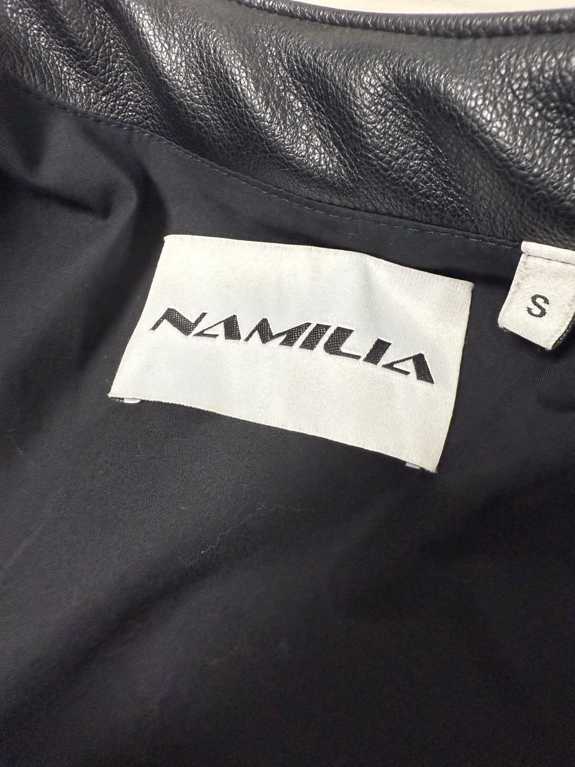  나밀리아 SEX SYMBOL PADDED MOTO JACKET 상품이미지9