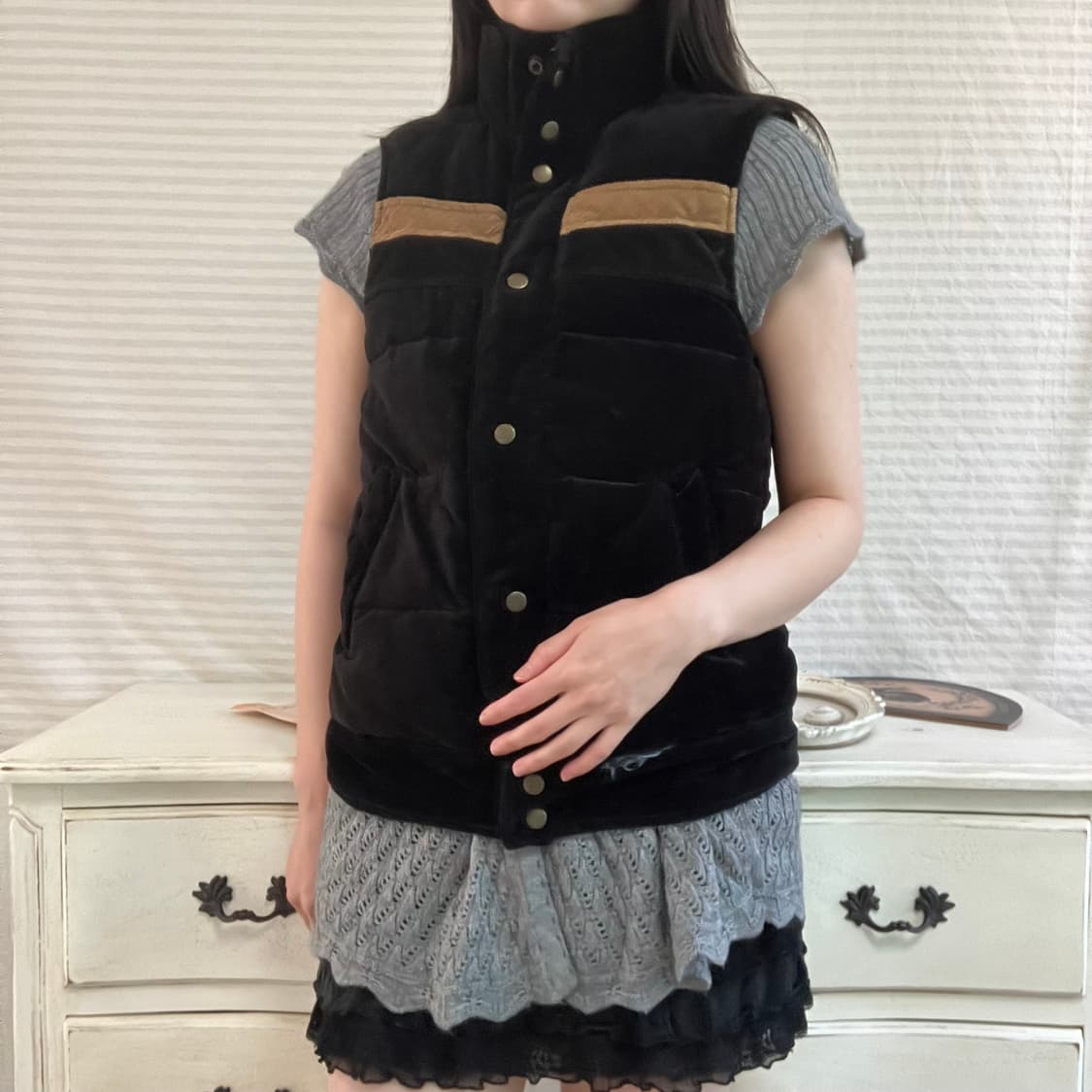 jpn vintage 블랙 골드 배색 패딩 조끼 y2k 스트릿 갸루 펑키 상품이미지3