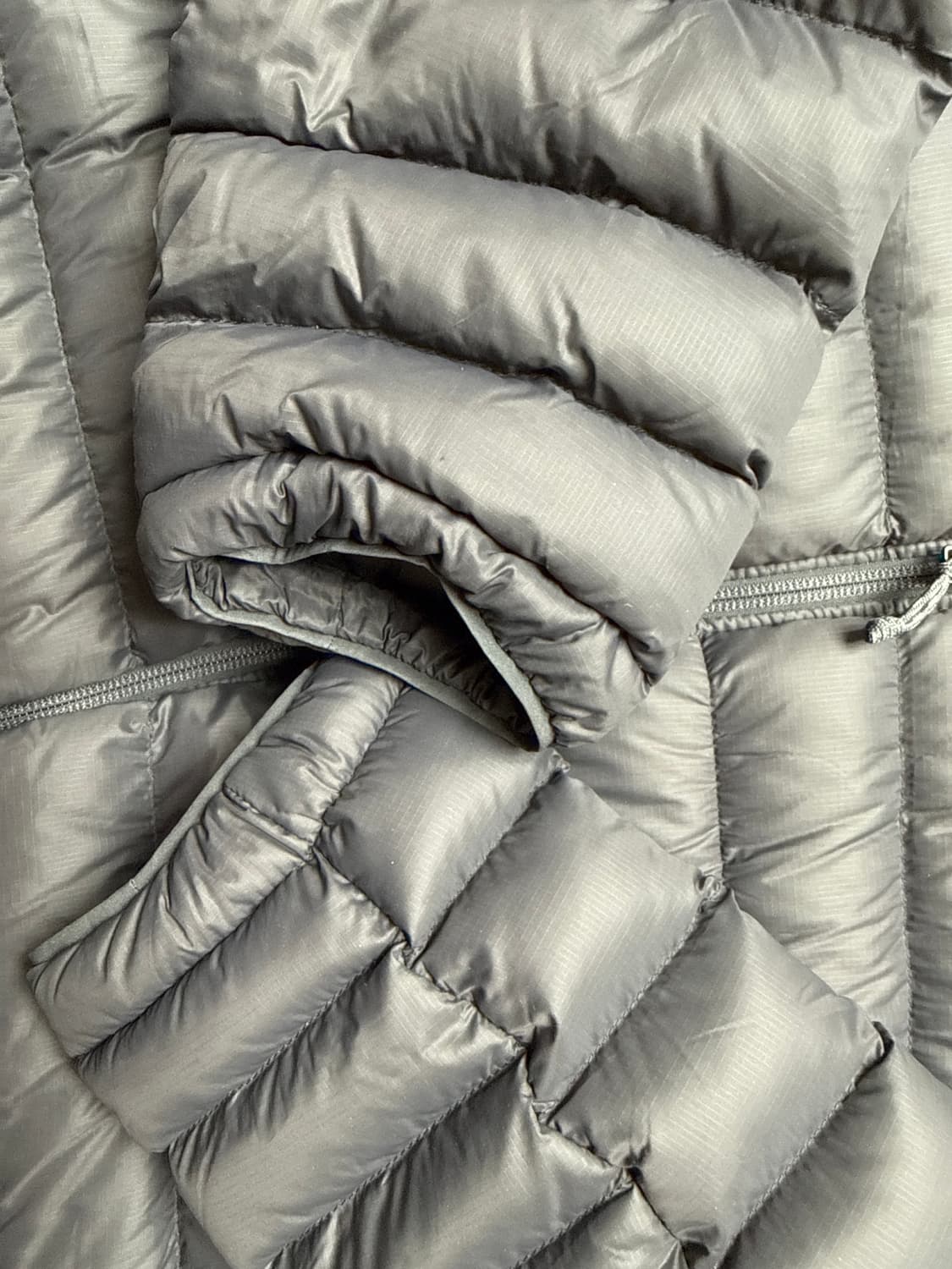 파타고니아 다운스웨터, 포지그레이, 라지 사이즈 상품이미지5