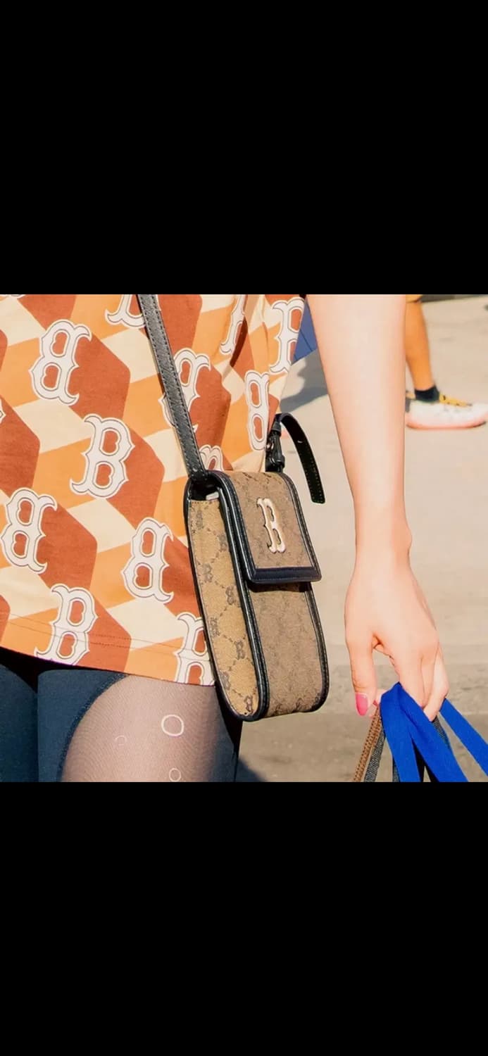 엠엘비 MLB 모노그램 다이아 자카드 핸드폰 크로스백 상품이미지9