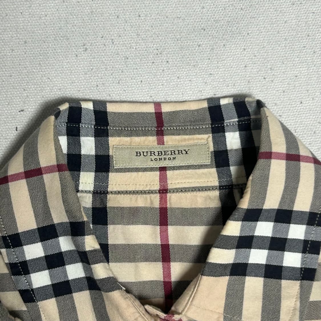 🫶🏻 버버리 노바체크 여성용 반팔 셔츠 🫶🏻 상품이미지4