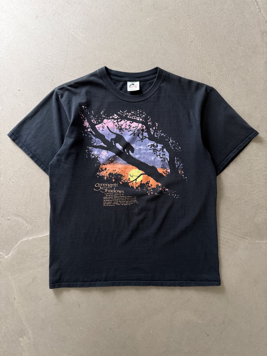 90s Serengeti Shadows Wildlife Tee 상품이미지1