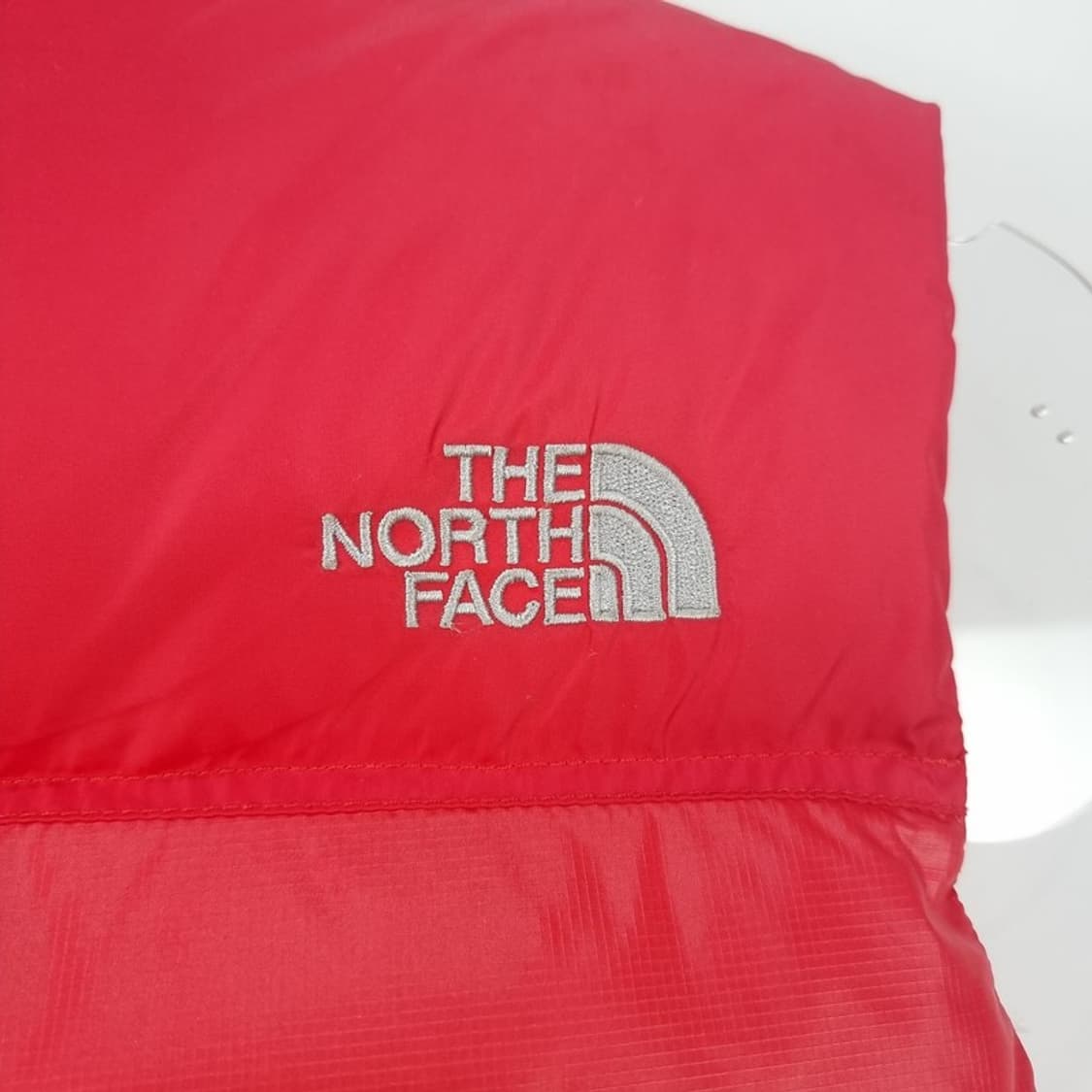 [노스페이스] 로고 자수 700 눕시 패딩 베스트 조끼 핑크 M18848 상품이미지5
