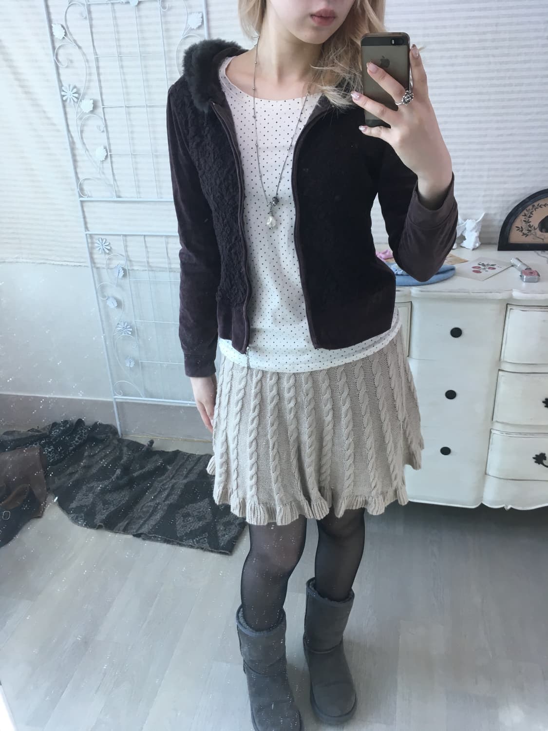 Rosa cherry 로즈브라운 벨루아 레이스 퍼 후드집업 상품이미지5