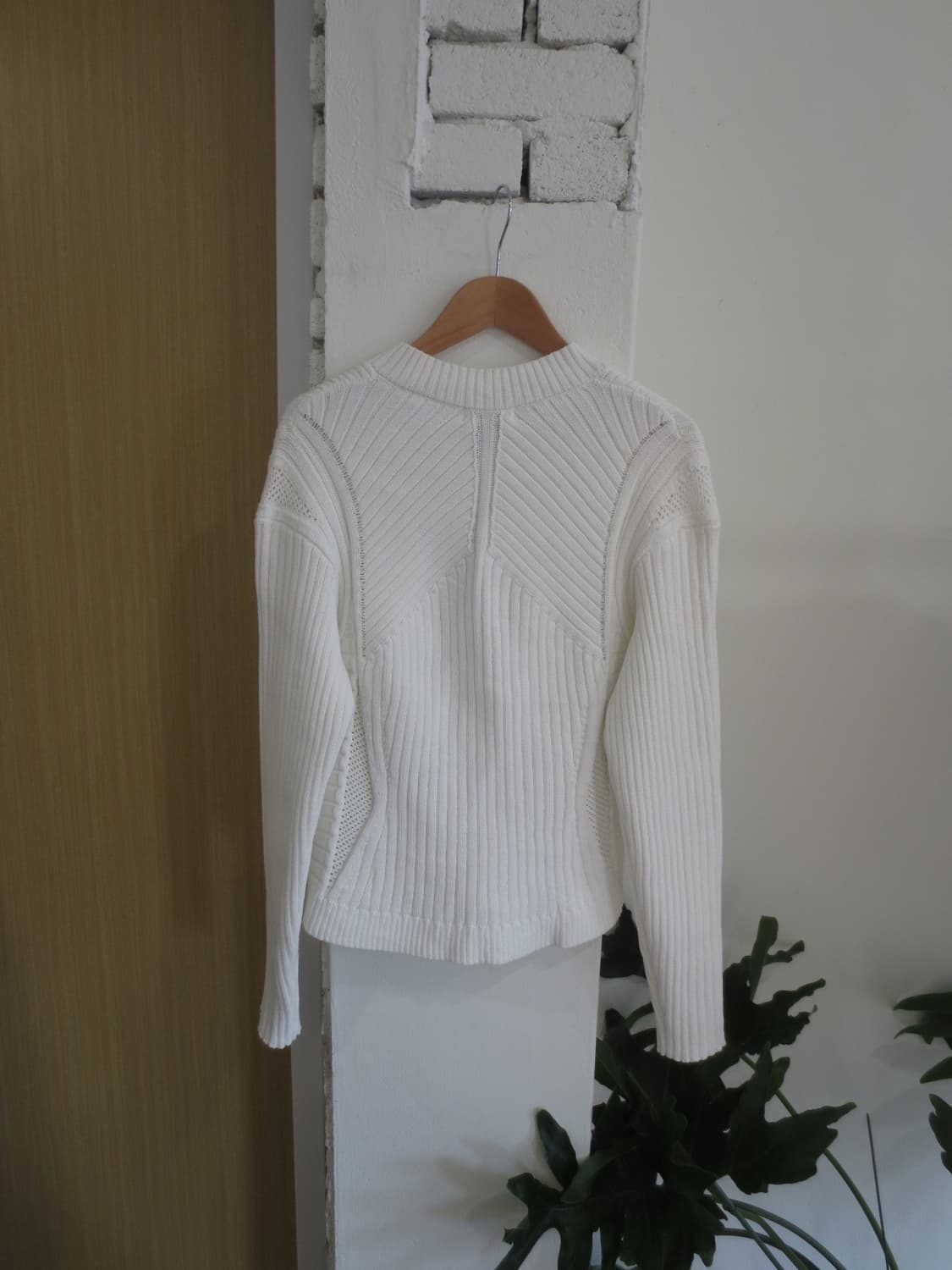 히로코 비스 화이트 니트 집업  상품이미지5