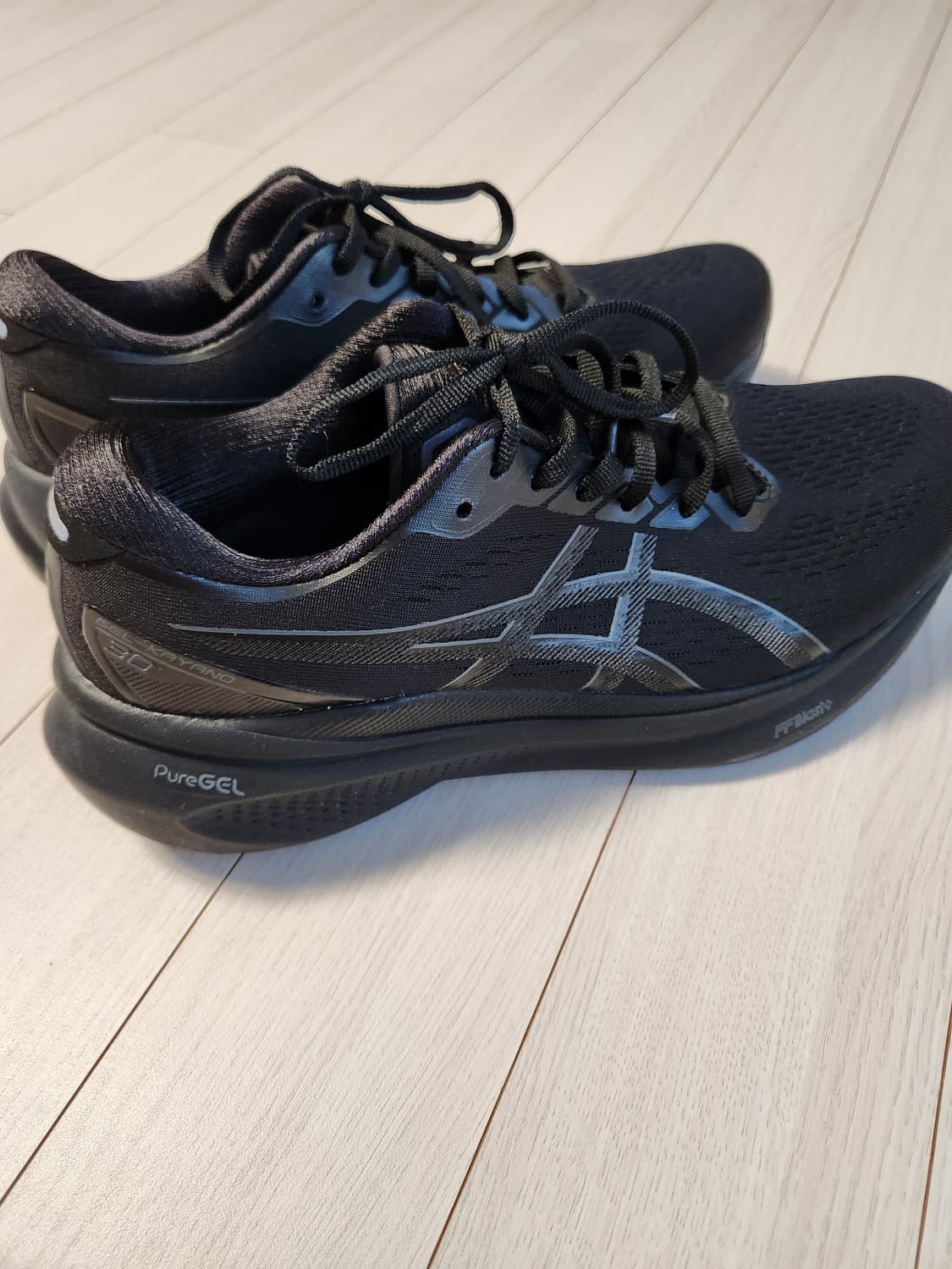 새상품급) 아식스 러닝화 젤 카야노 30 블랙 사이즈270 운동화(데상트 상품이미지2