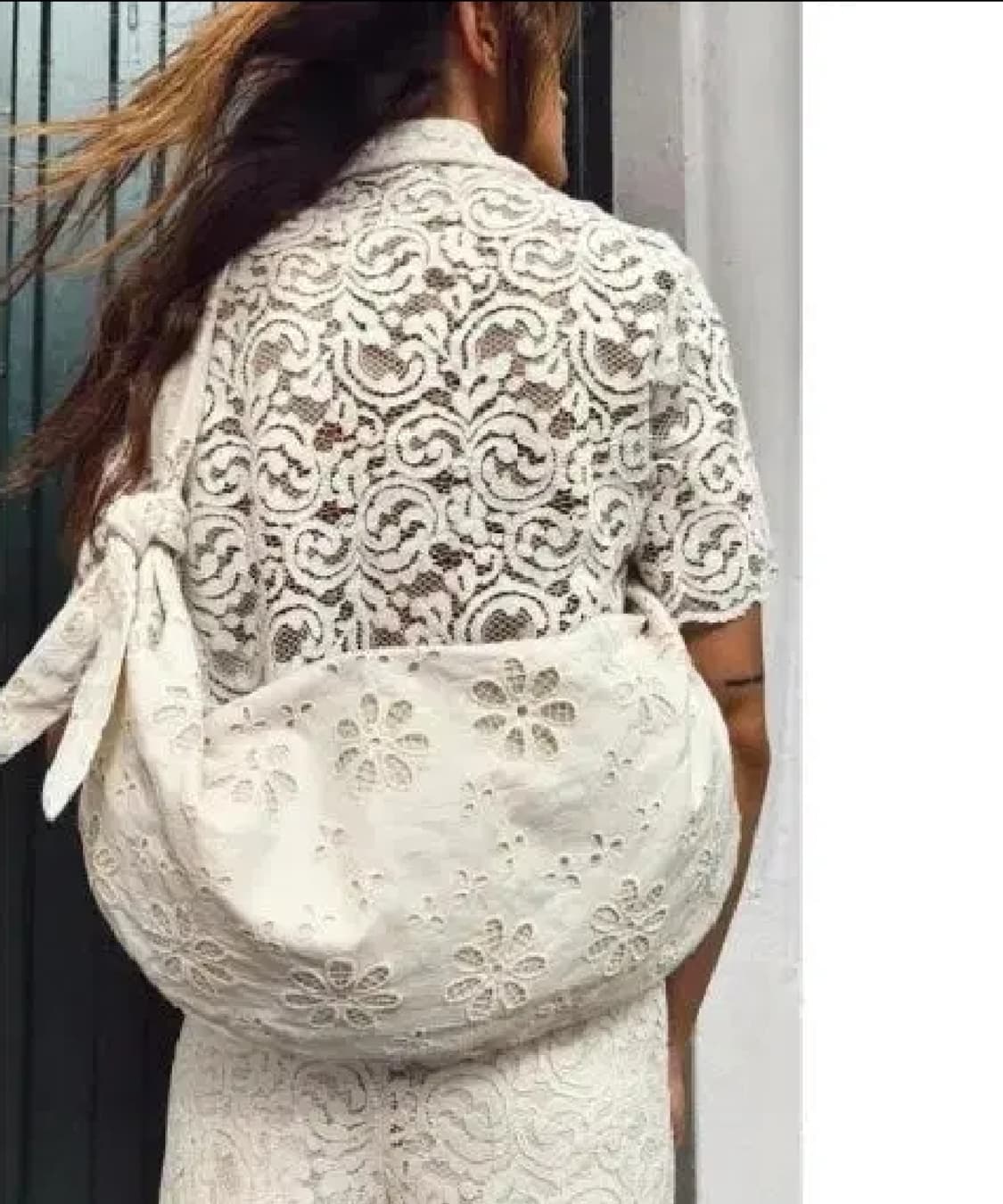 [새상품] ZARA 자라 자수 오벌 크로스백 - 크림 상품이미지3