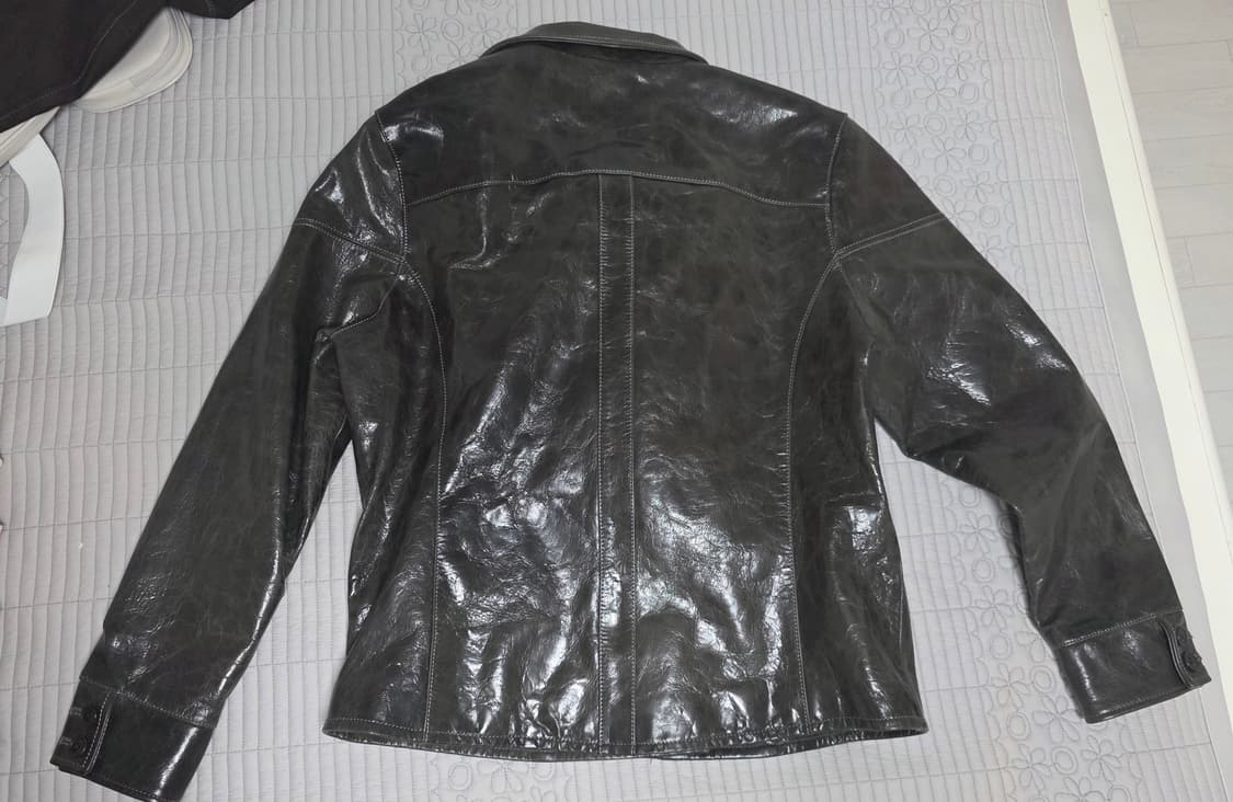 빈티지 배지터블 염소가죽 트러커자켓 상품이미지2