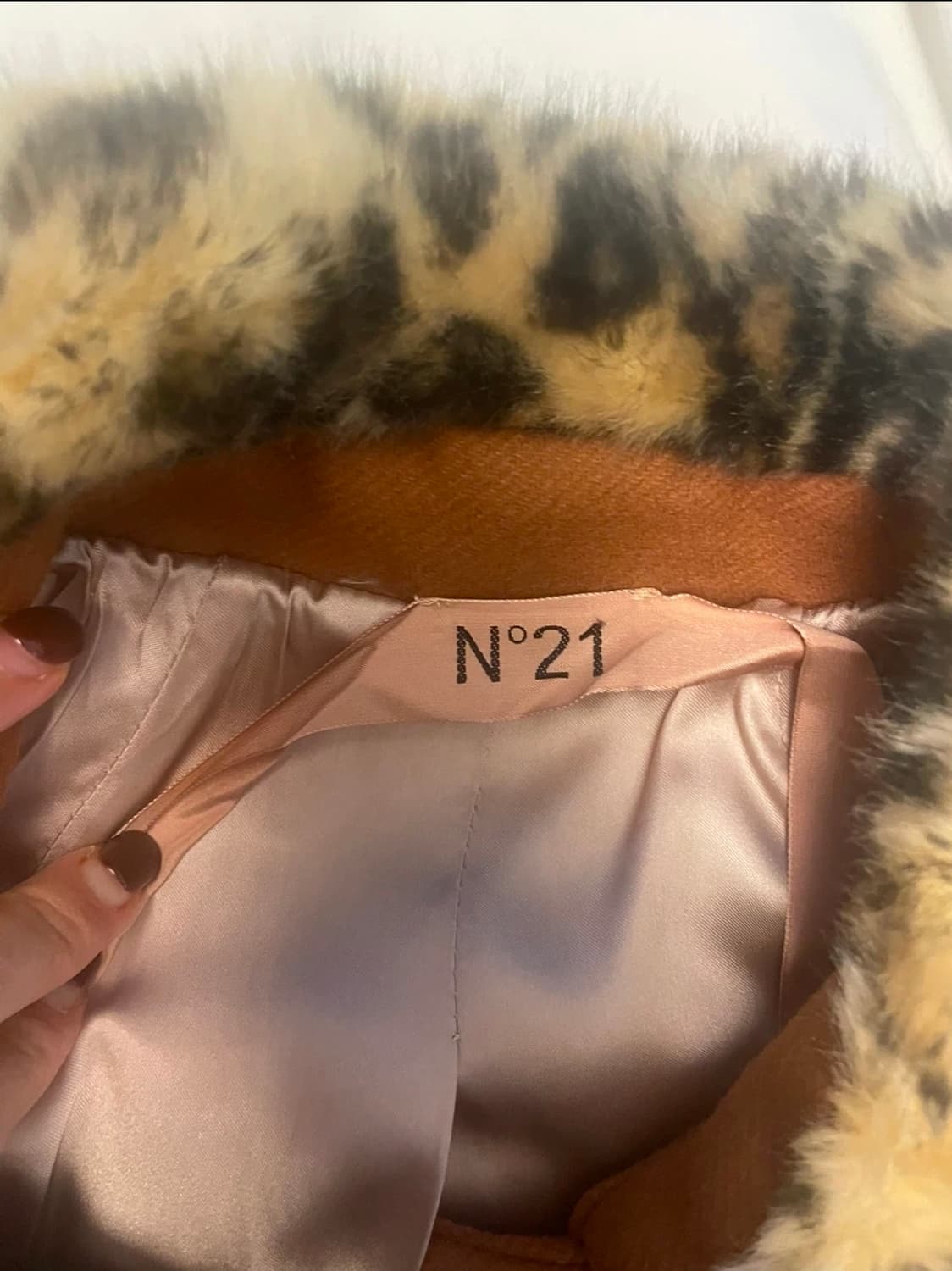 N21 레오파드 퍼 칼라 브라운 코트  상품이미지7