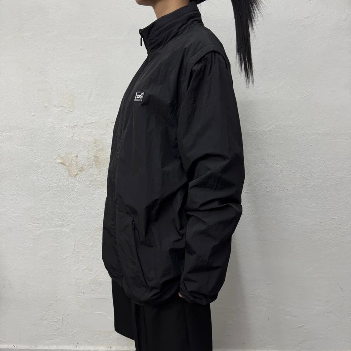 디젤 DSL55 블랙컬러 스포츠 칼라넥 후드 2way 나일론 윈드브레이커 상품이미지2