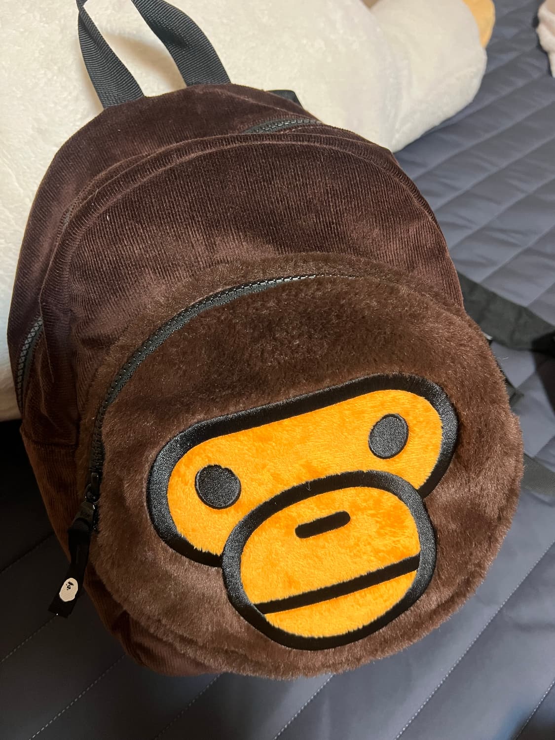 베이프 마일로 가방 백팩 상품이미지1