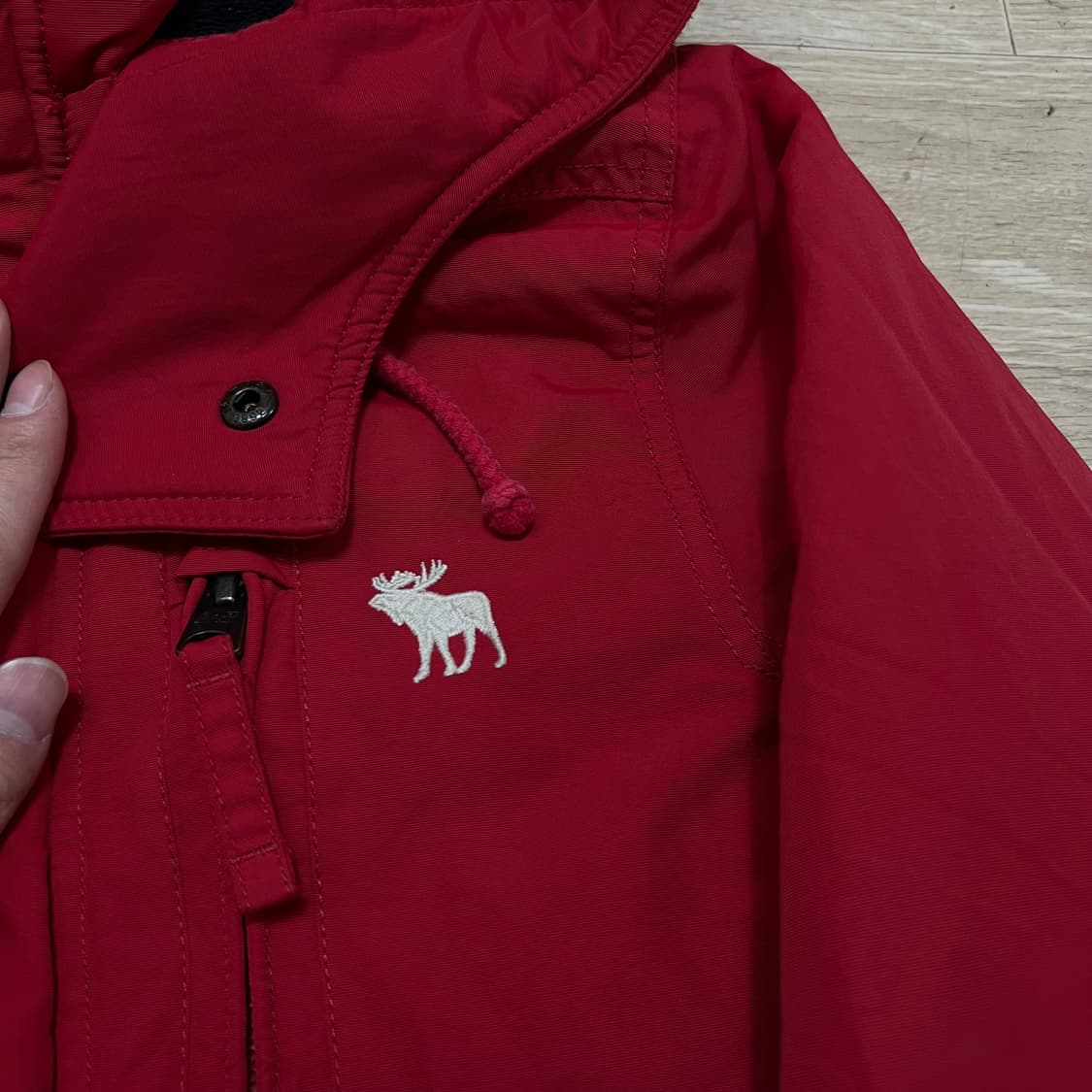 아베크롬비 여성 니트 트리밍넥 후드 바람막이 점퍼 [레드] L/100 상품이미지4