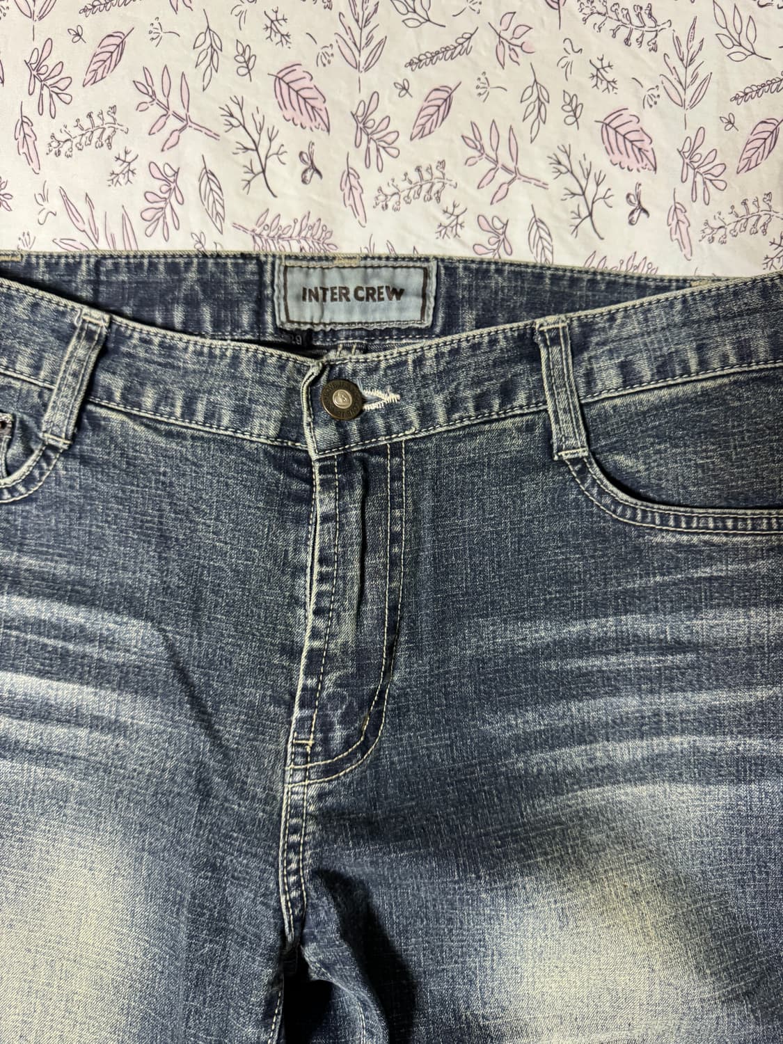 INTERCREW BOOTCUT JEANS 상품이미지4