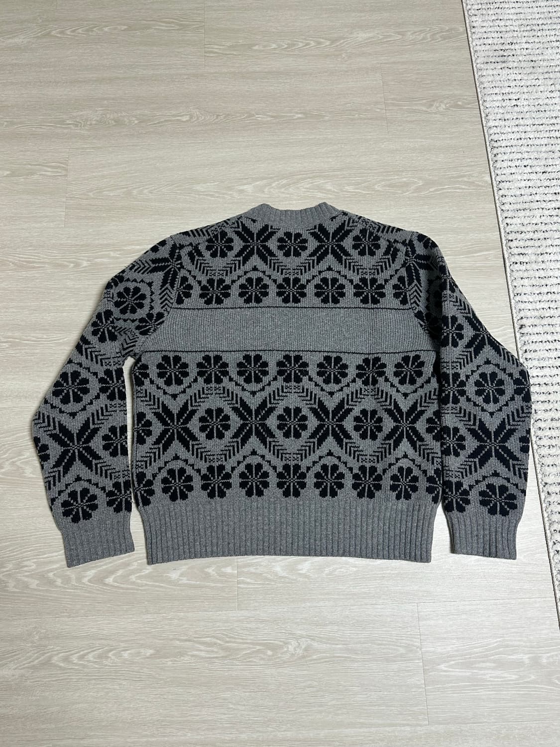 선플라워 니트 xl 팔아요. 상품이미지2