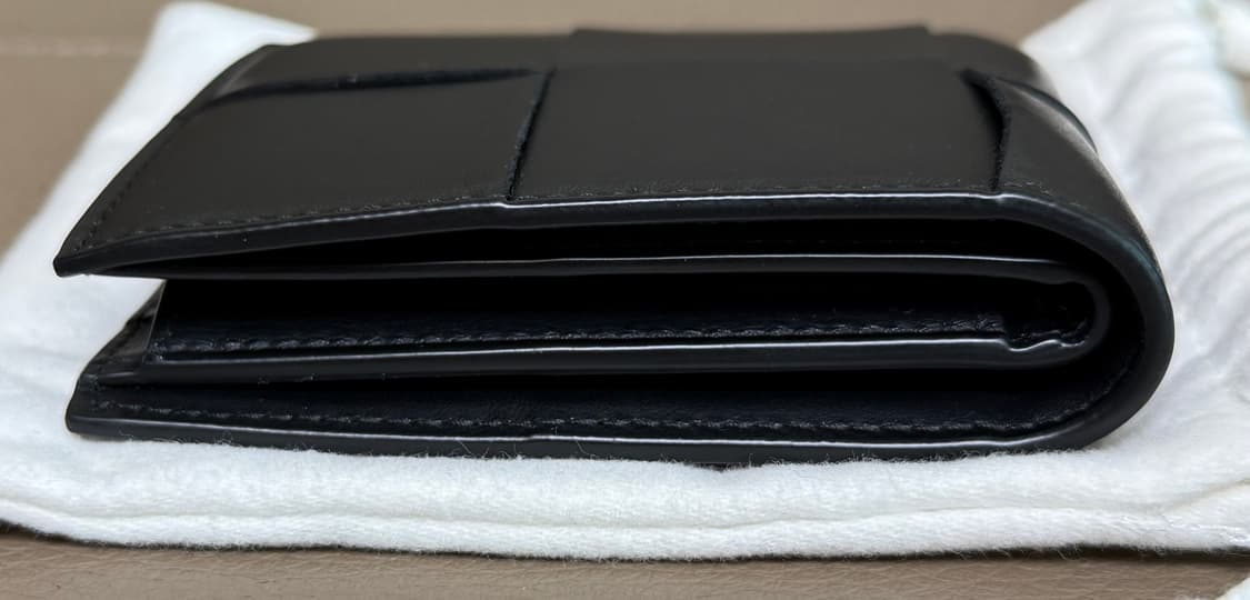 보테가베네타 카세트 카프스킨 코인 반지갑 블랙 상품이미지5