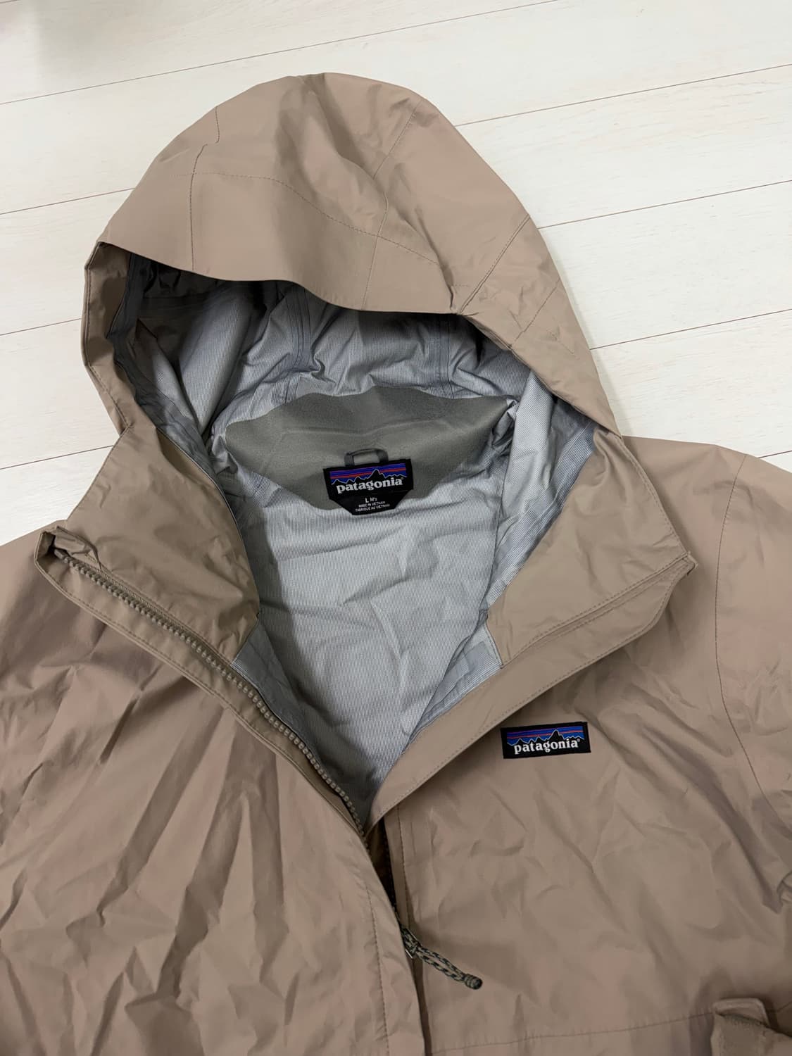 파타고니아 토렌쉘 3L 씨버드 그레이 자켓 L 사이즈  상태감 8.5/1 상품이미지3