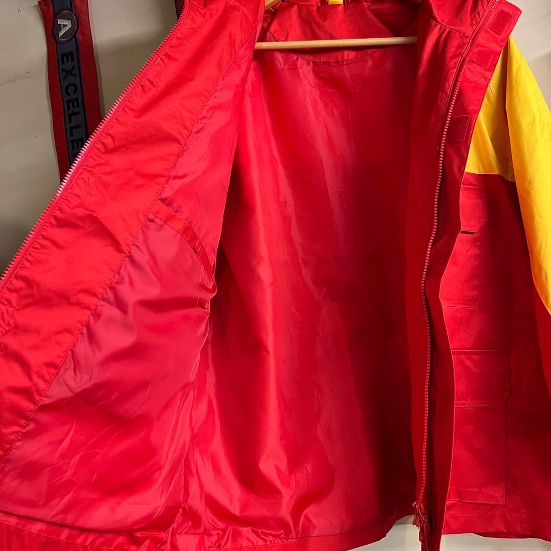 DHL Windbreaker Medium Size (100~105) 상품이미지9