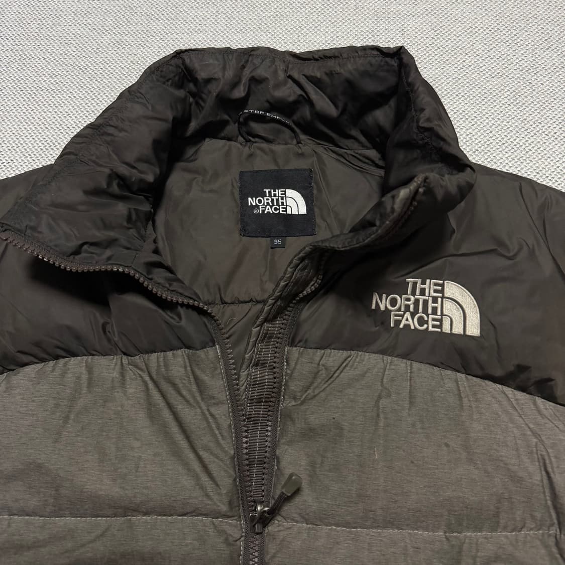 노스페이스 700 눕시 패딩 상품이미지2