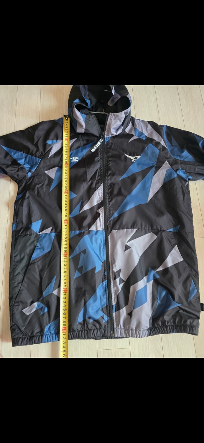 엄브로 성남fc바람막이 xl105 상품이미지6