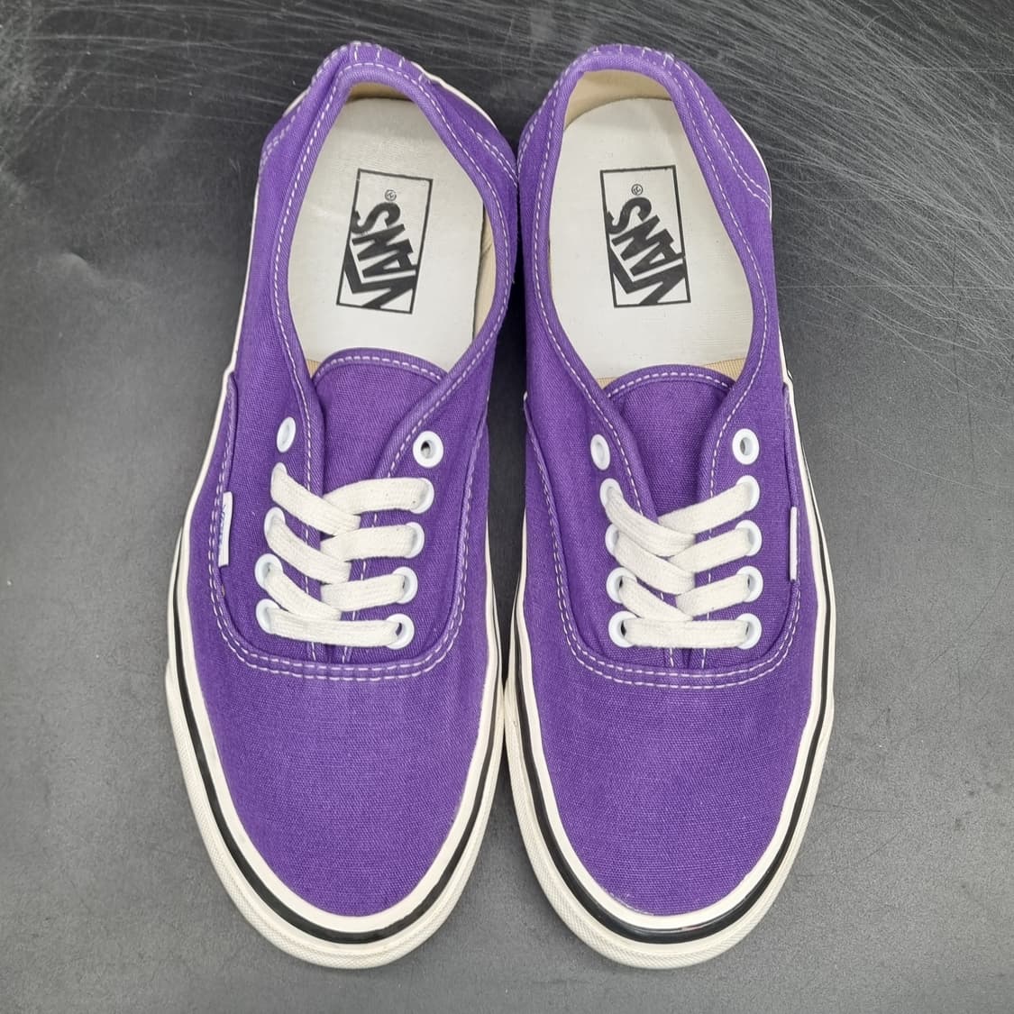 반스 어센틱 퍼플 남성스니커즈270  상품이미지2