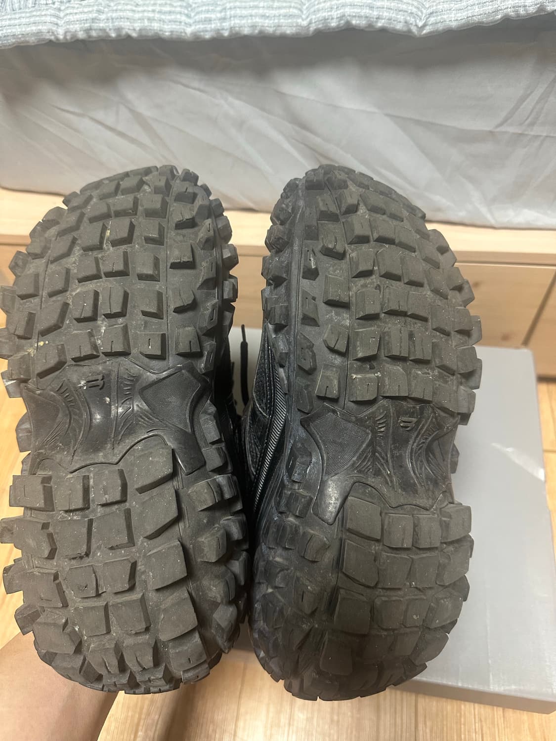 발렌시아가 디펜더 블랙 40(265) 상품이미지5