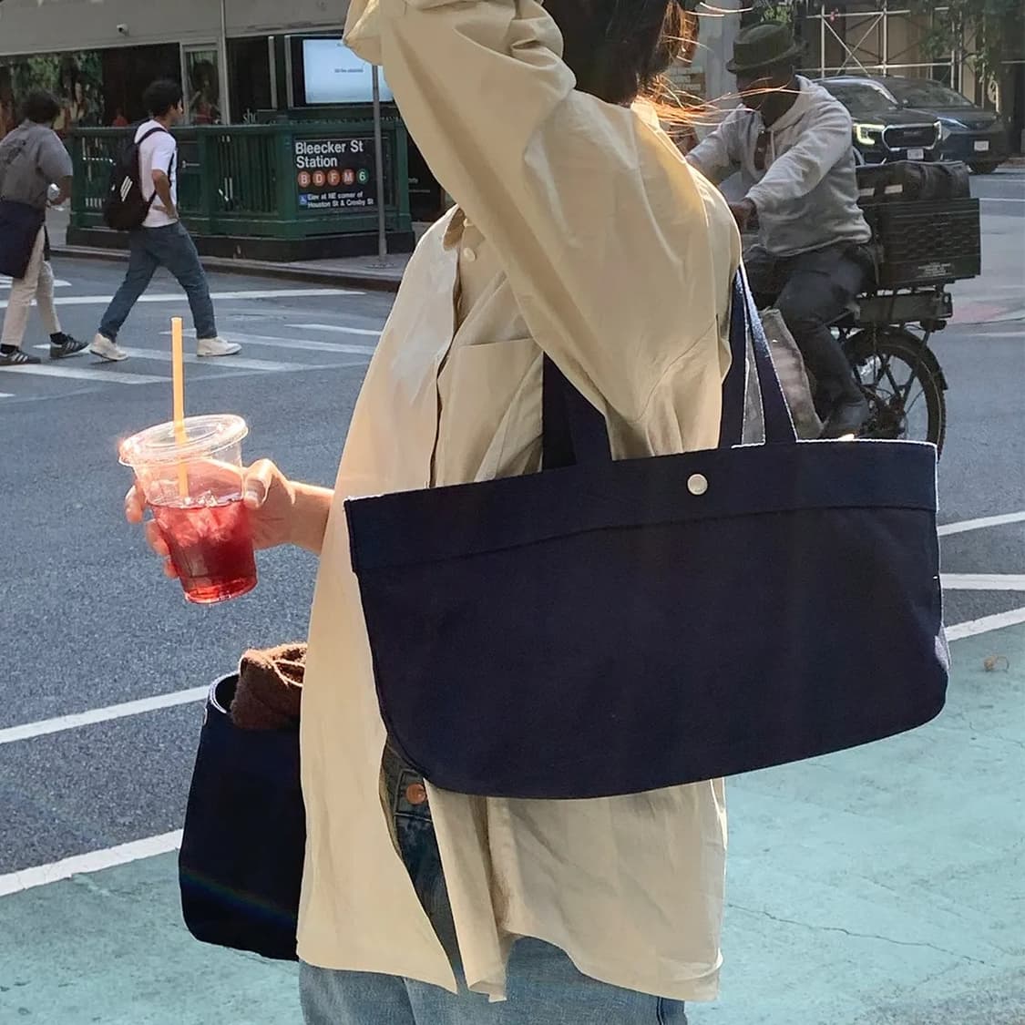 헤이그 바게트백(네이비) 상품이미지1