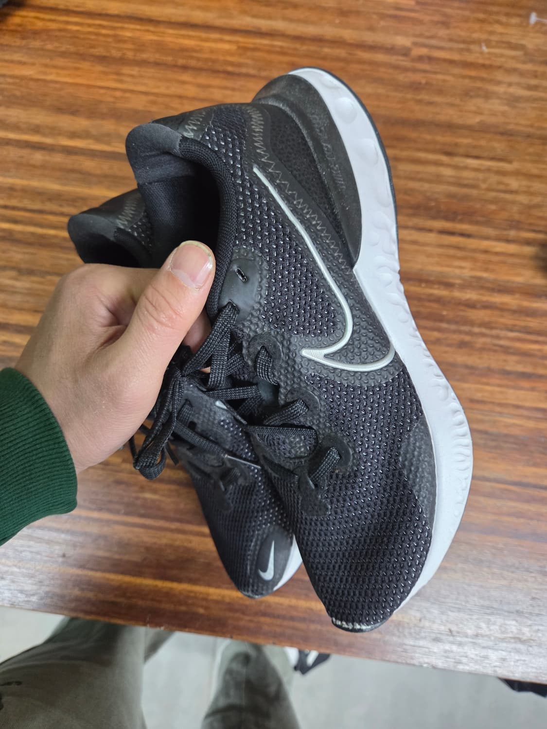 나이키 리뉴 런 러닝화 255 상품이미지7