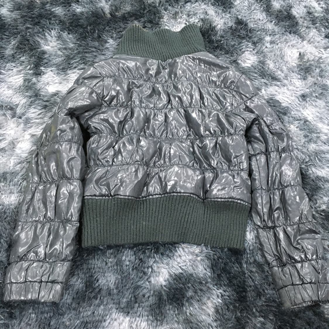 투티/0304 SOMETHING JPN 빈티지 숏패딩 유광 블랙 Y2K 상품이미지6