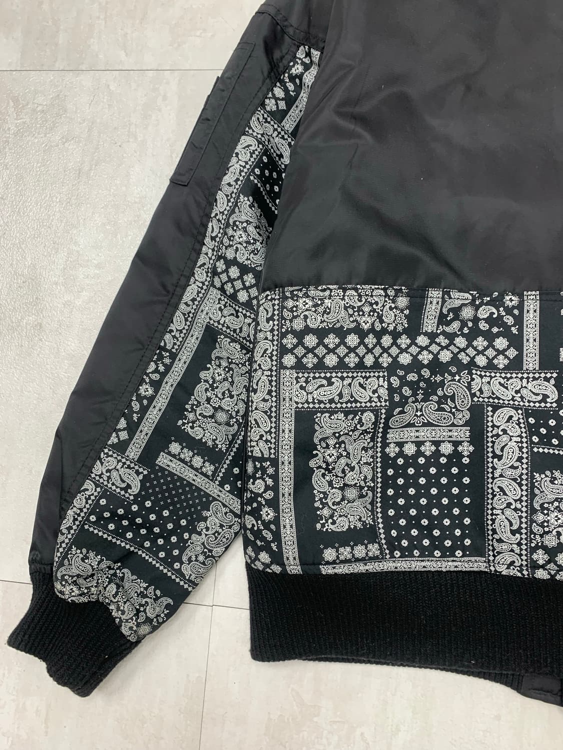 프리즘웍스 반다나 프린팅 항공자켓 상품이미지5