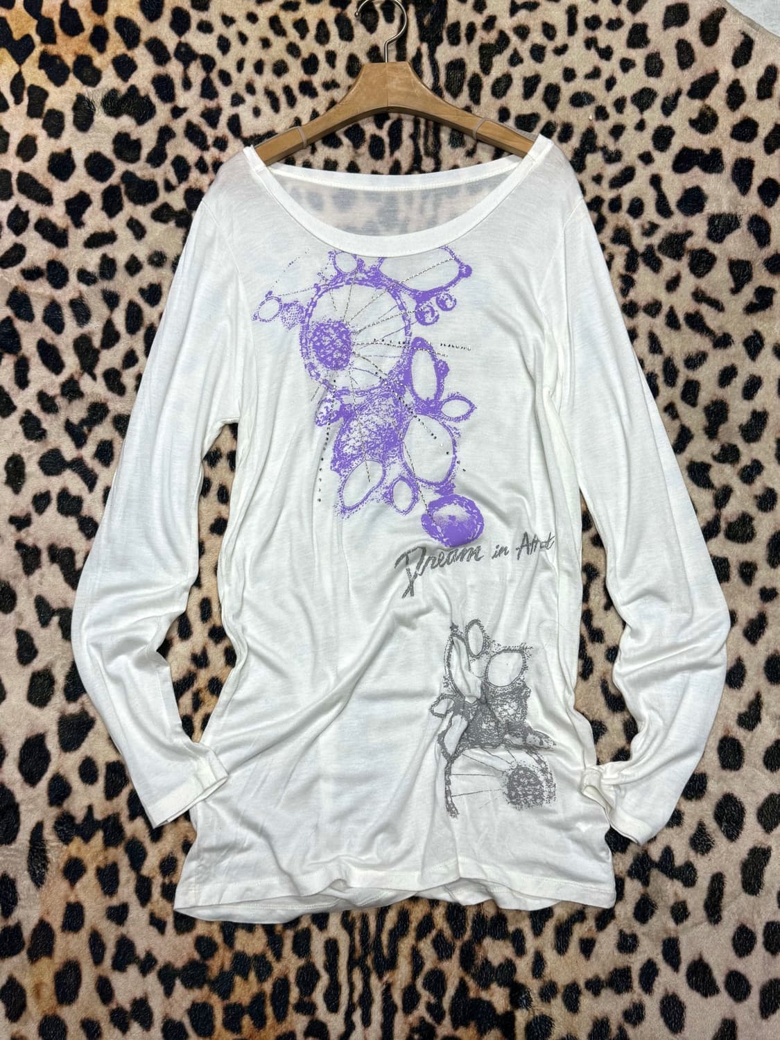 페어리 그런지 그래픽 롱슬리브 상품이미지1