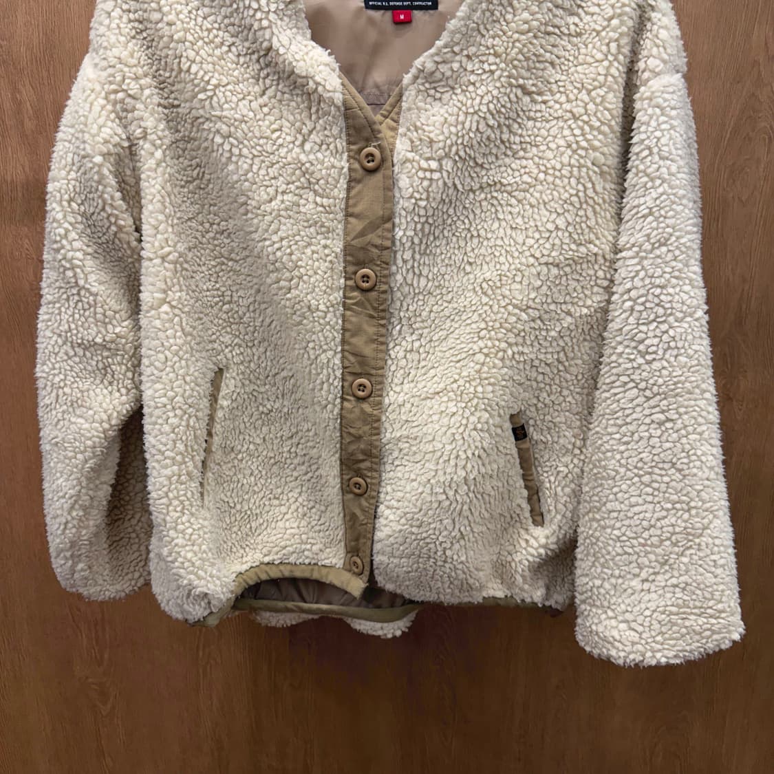 알파 인더스트리 보아 플리스 자켓 노카라 사이드 포켓 디테일 아이보리 상품이미지5