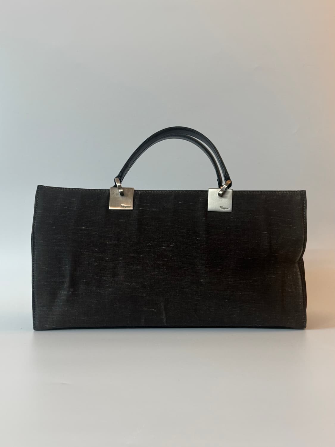 페라가모(Ferragamo) 완다 캔버스 토트백 상품이미지3