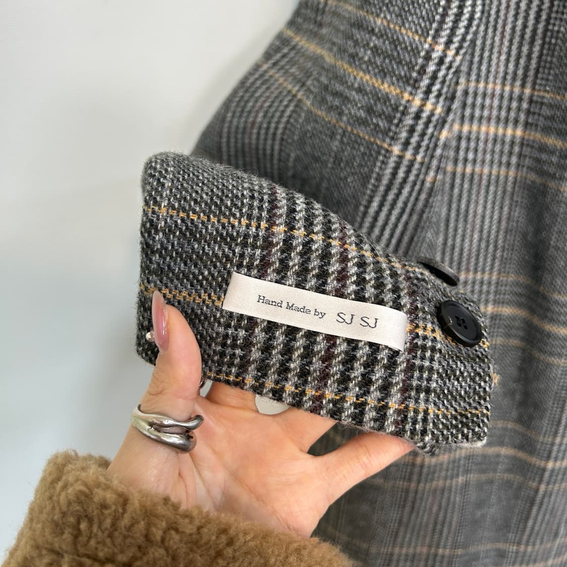 한섬 SJSJ 체크 핸드메이드 코트 55  상품이미지4