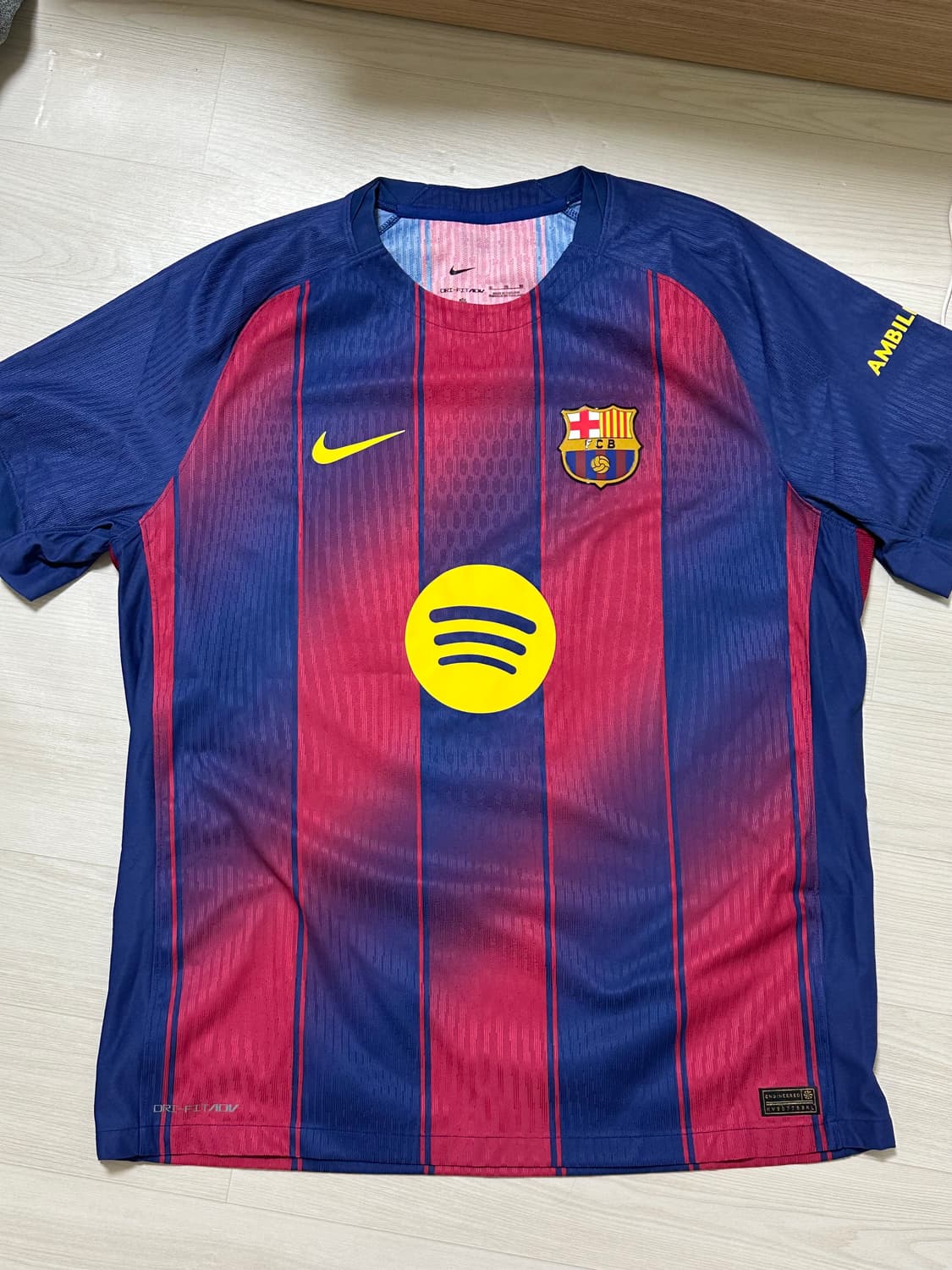 25-26 바르셀로나 홈 유니폼 어센틱 XL 상품이미지1